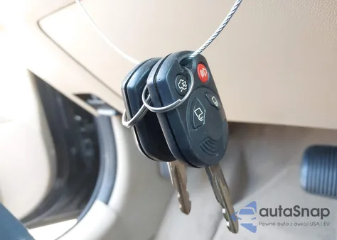 2011 Ford Escape Xlt из США, поврежденный, VIN 1FMCU0DG2BKA59983